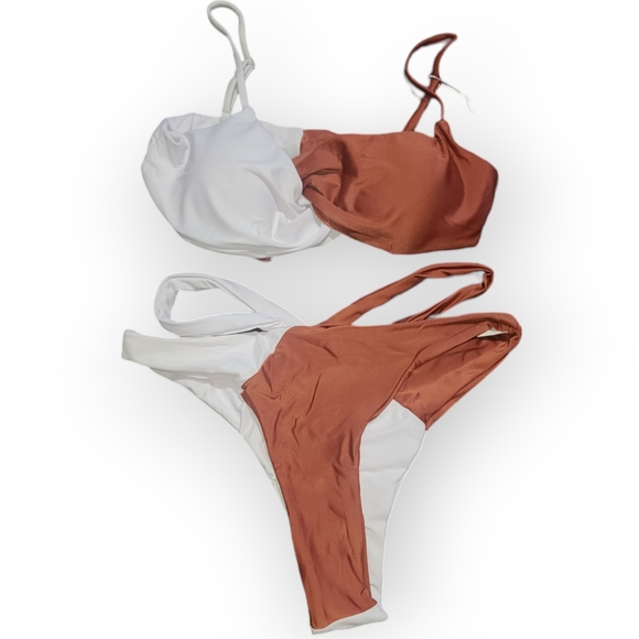 Wrap Colorblock High-Waisted Bikini - Picture 4 of 5